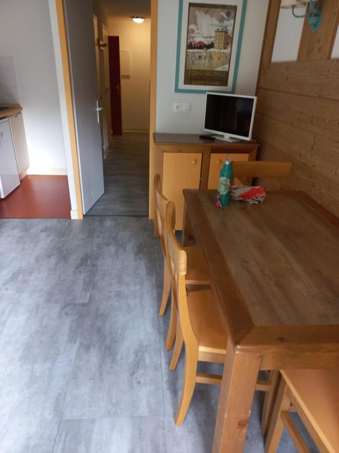 Studio Cabine 4 Places Le Pedrou Font-Romeu-Odeillo-Via Εξωτερικό φωτογραφία